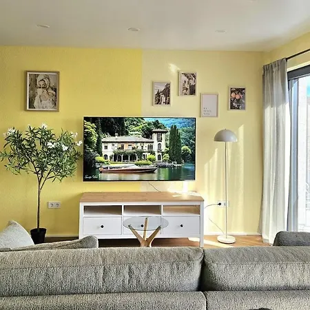 Luxus-penthouse Mit Panorama-view 内托芬