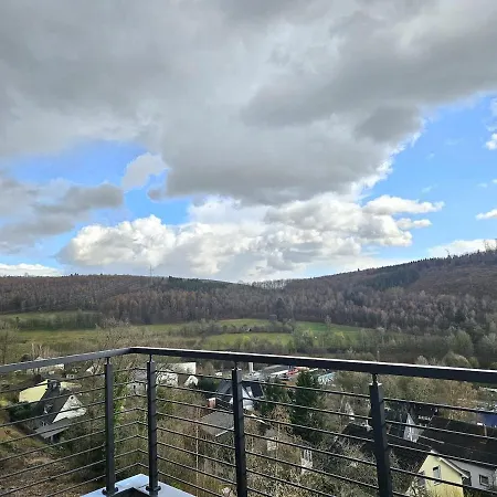 Luxus-penthouse Mit Panorama-view 内托芬